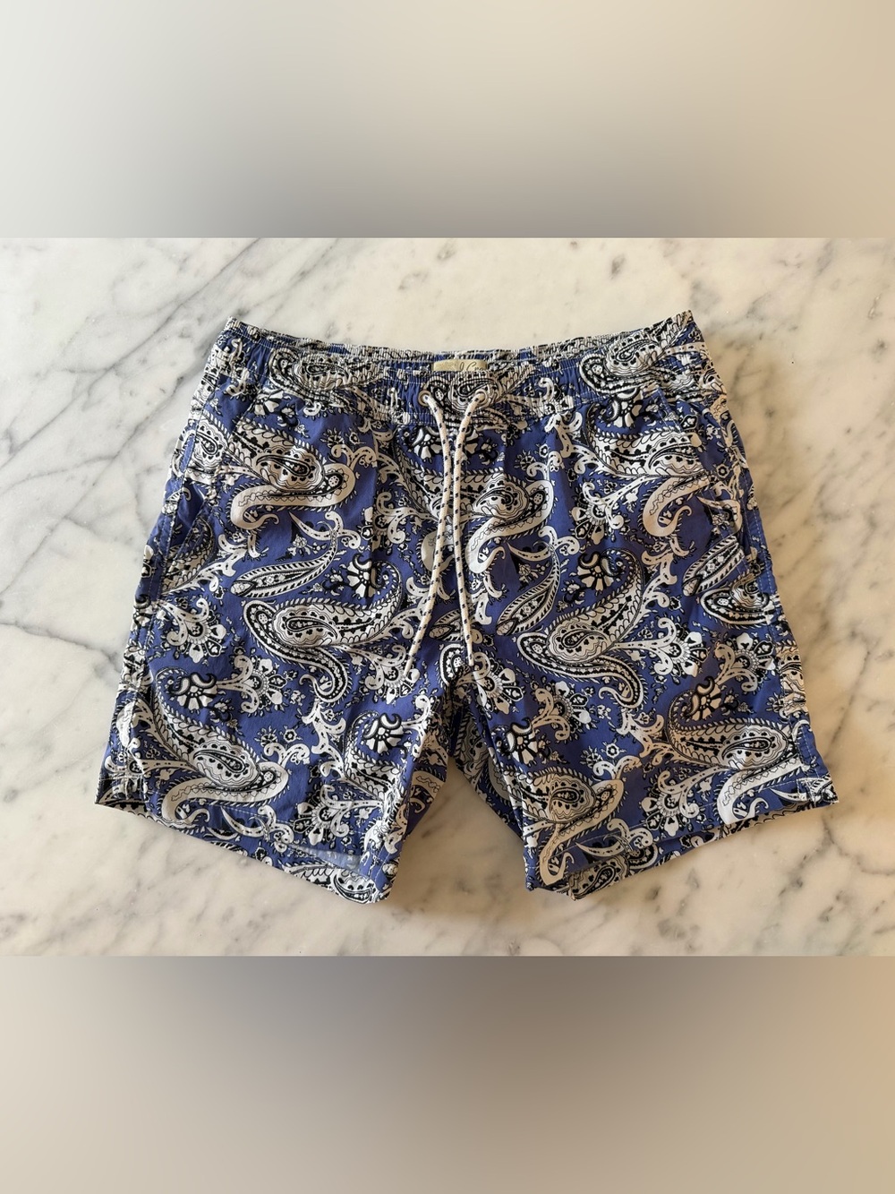 J. Crew Men’s 6" soft-lined stretch swim trunk - Size Men’s Small